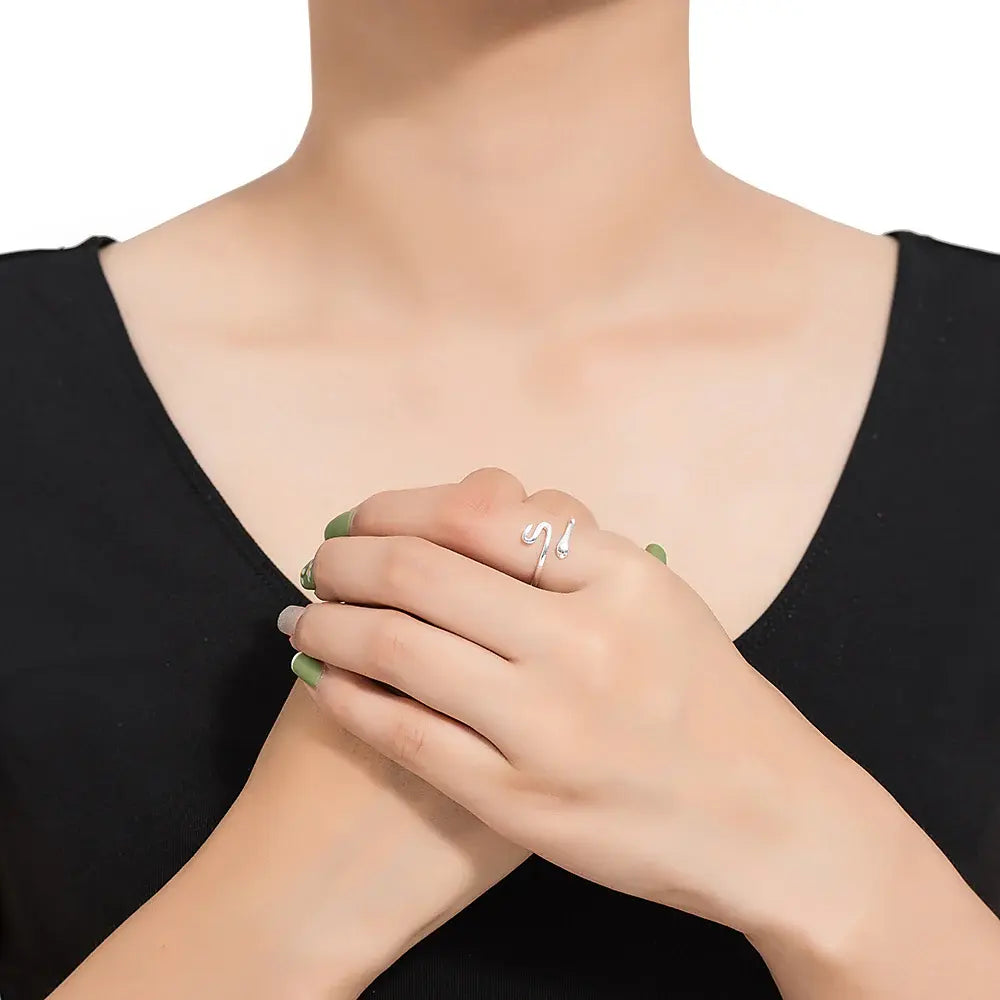 Justerbar ring i sterlingsilver med ormmotiv